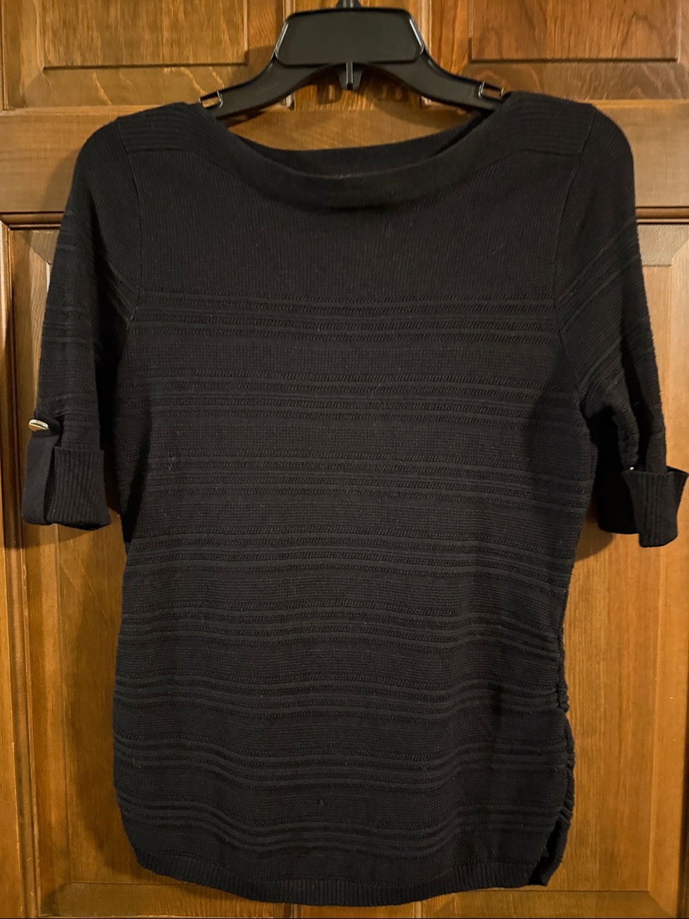 Apt 9 Black knit fitted top size M  ruched sides/textured design silver buttons